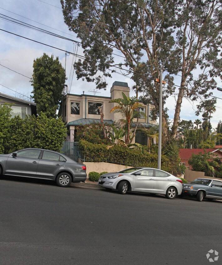 Foto del edificio - 4353-4359 Clayton Ave