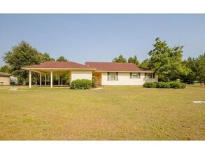 Building Photo - 4430 Goshen Lake Dr S