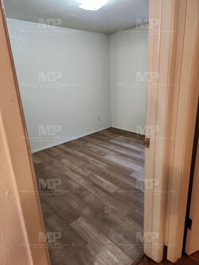 Foto del edificio - 812 W Myrtle St