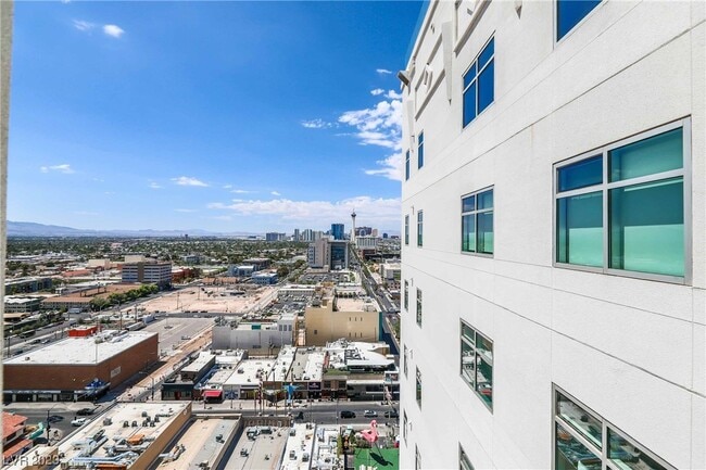 Building Photo - 150 Las Vegas Blvd S