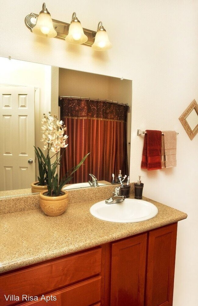 Building Photo - 101-530-636-4101 Risa Way