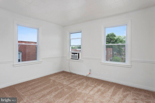 Building Photo - 5330 4th St
