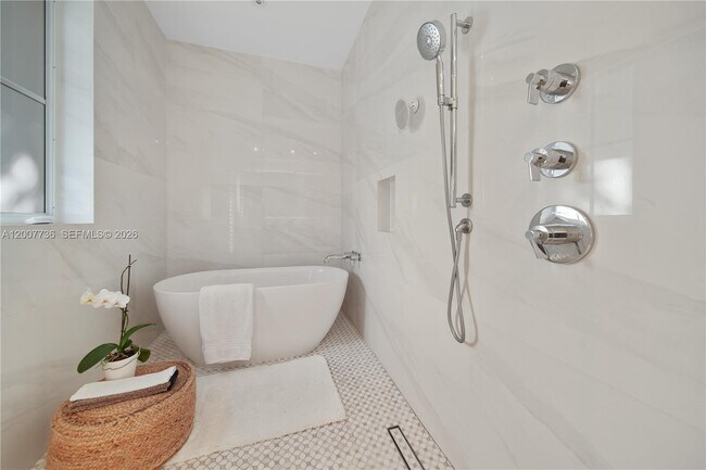 Foto del edificio - 6901 Veronese St