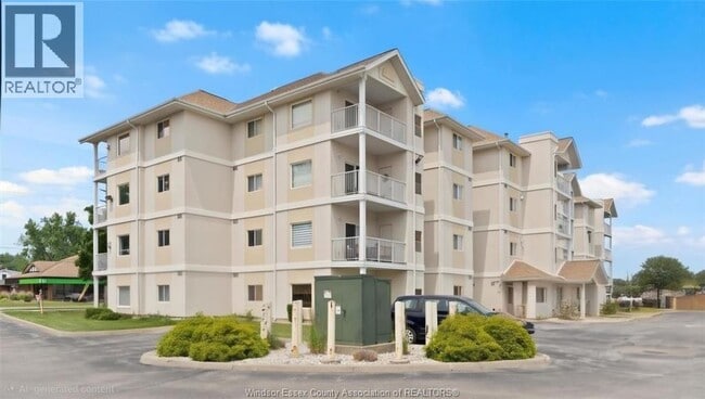 Building Photo - 1535 Grand Marais Rd W