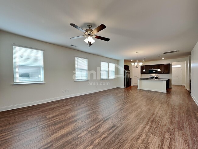 Building Photo - 427 Catawba St