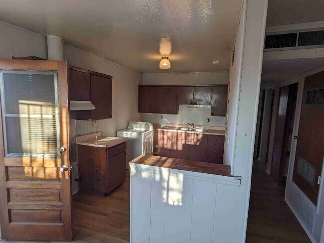 Building Photo - 203 Cullen Ave