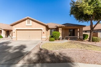 Building Photo - 4384 E Cherry Hills Dr
