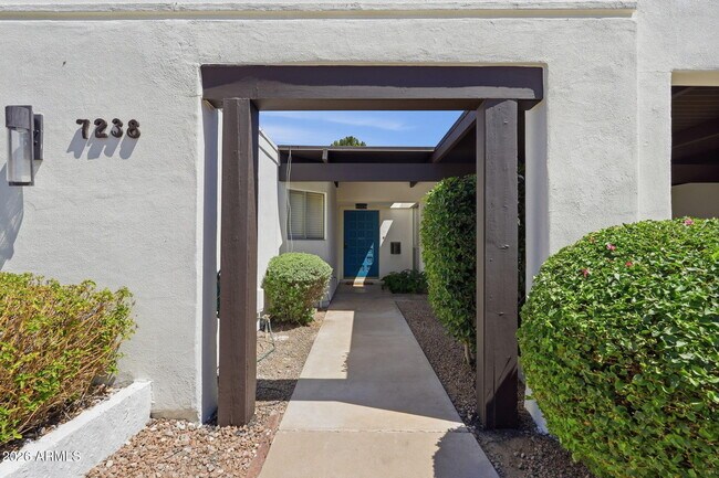 Building Photo - 7238 E Joshua Tree Ln