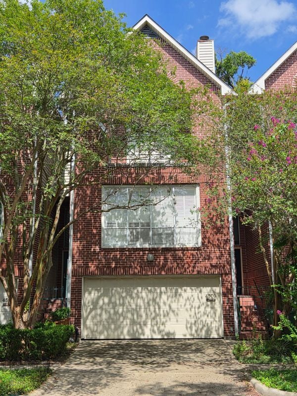 Building Photo - 4509 Hazard St