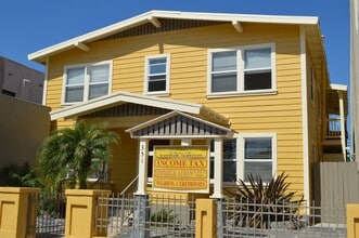 Building Photo - 351-351 3rd Ave