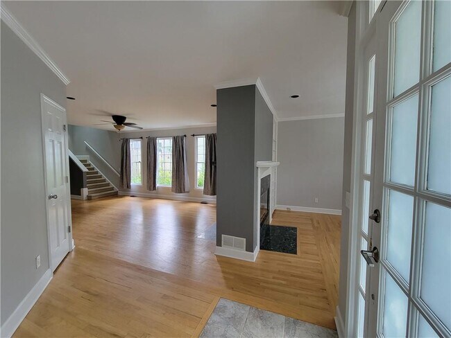 Foto del edificio - 502 Oakdale Rd NE