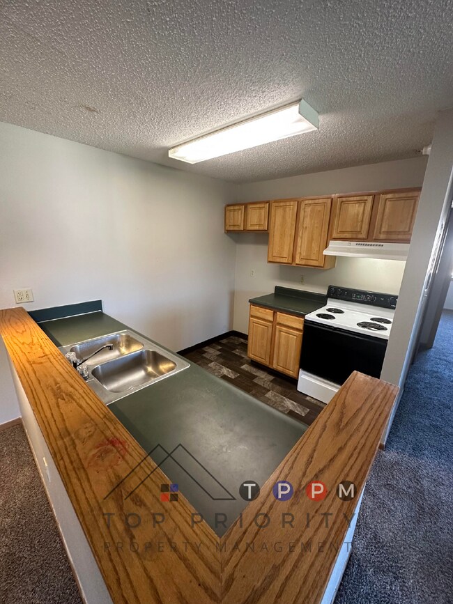 Foto del edificio - 2 Bedroom | 1 Bathroom Unit in Oelwein Ava...