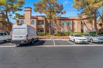 Building Photo - 9325 W Desert Inn Rd