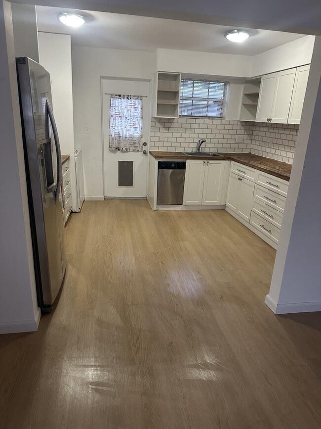 Foto del edificio - 2435 McKinley St