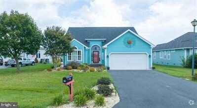Building Photo - 298 Lakeside Dr
