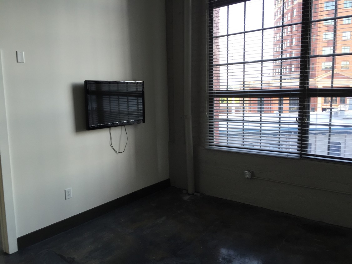 Foto principal - 301 S 11th St