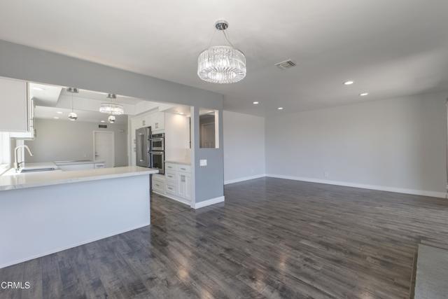 Foto del edificio - 738 Galaxy Heights Dr