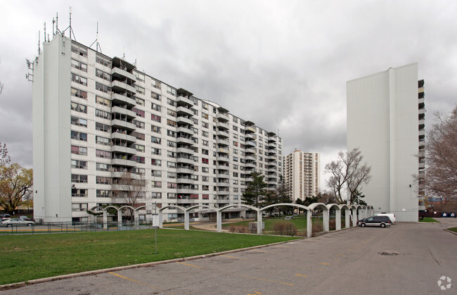 Primary Photo - Mapleview Residences