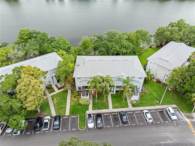 Foto del edificio - 7200 E Bank Dr
