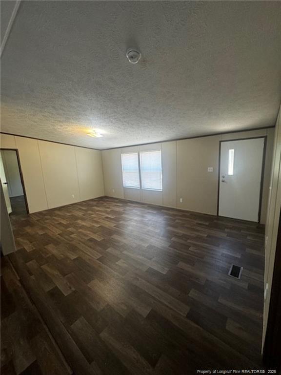 Foto del edificio - 57 Burns Rd