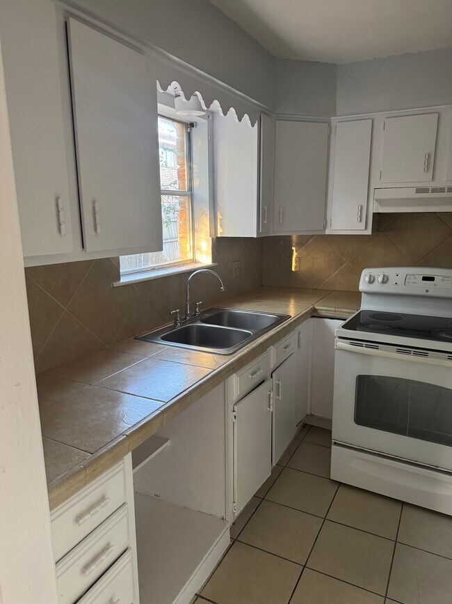 Foto del edificio - 524 Galveston Rd