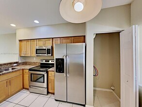 Building Photo - 2518 SW 83rd Terrace
