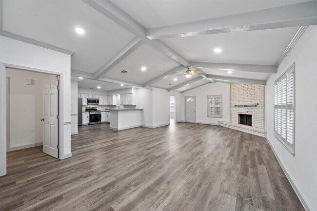 Foto del edificio - 1714 Huge Oaks St