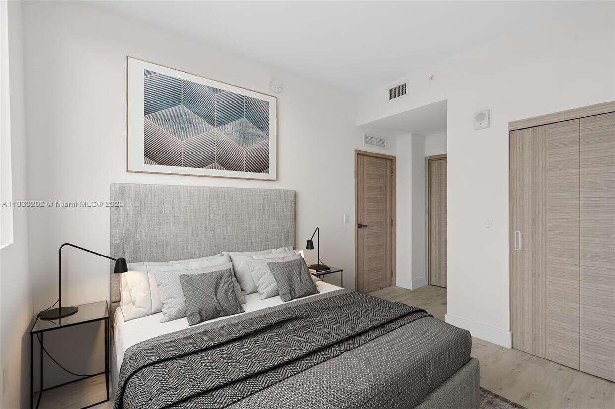 Foto principal - 1631 SW 32nd Ave