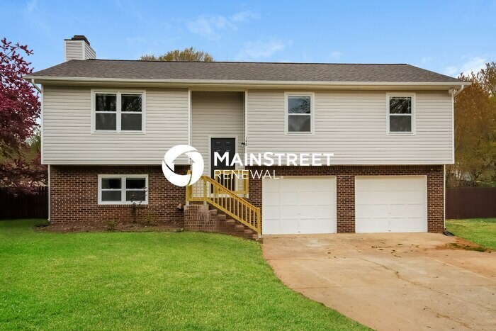 Foto principal - 3 Bedroom Pet-Friendly Home in Mooresville...