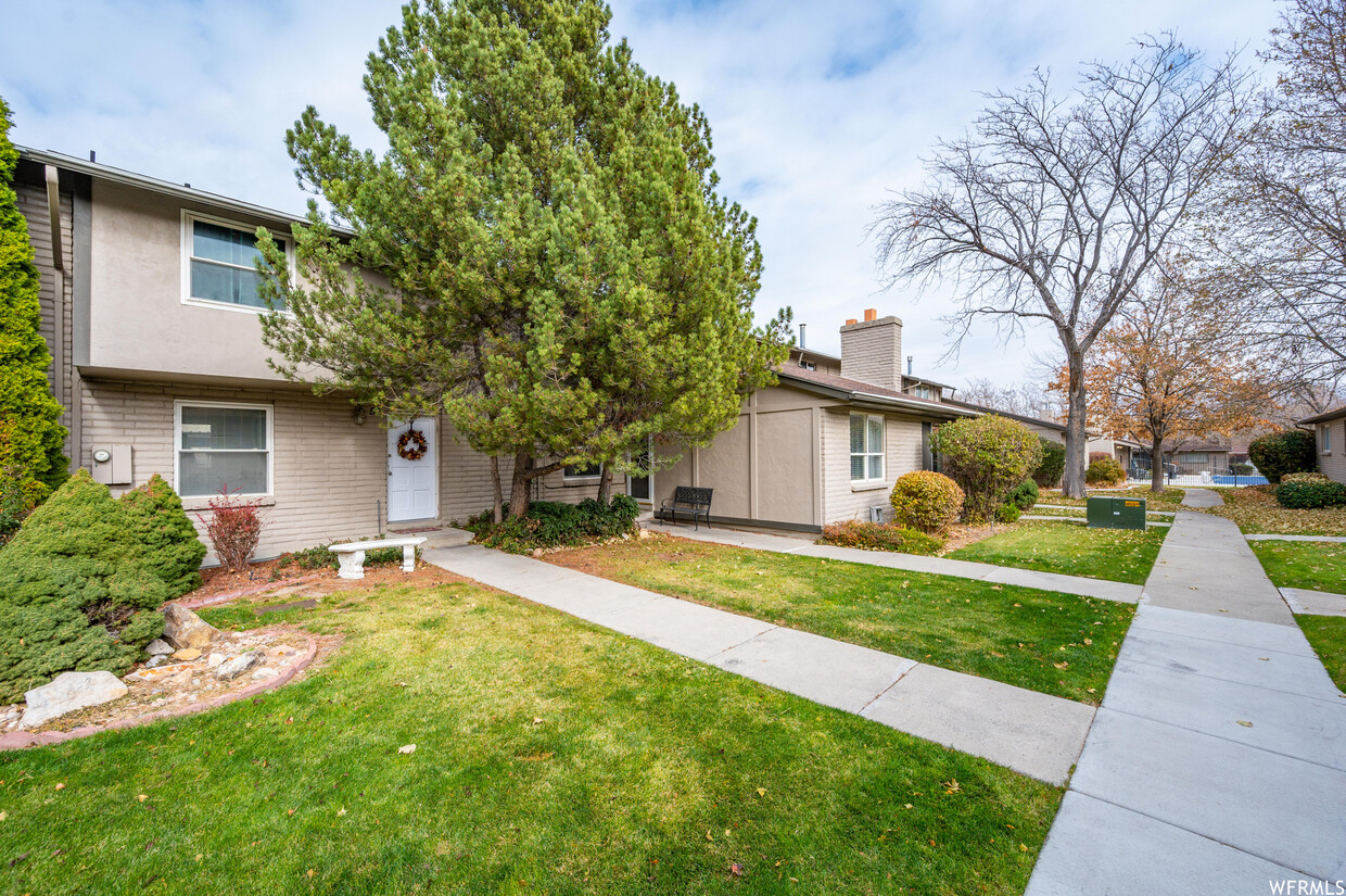Foto principal - 55 San Rafael Ct