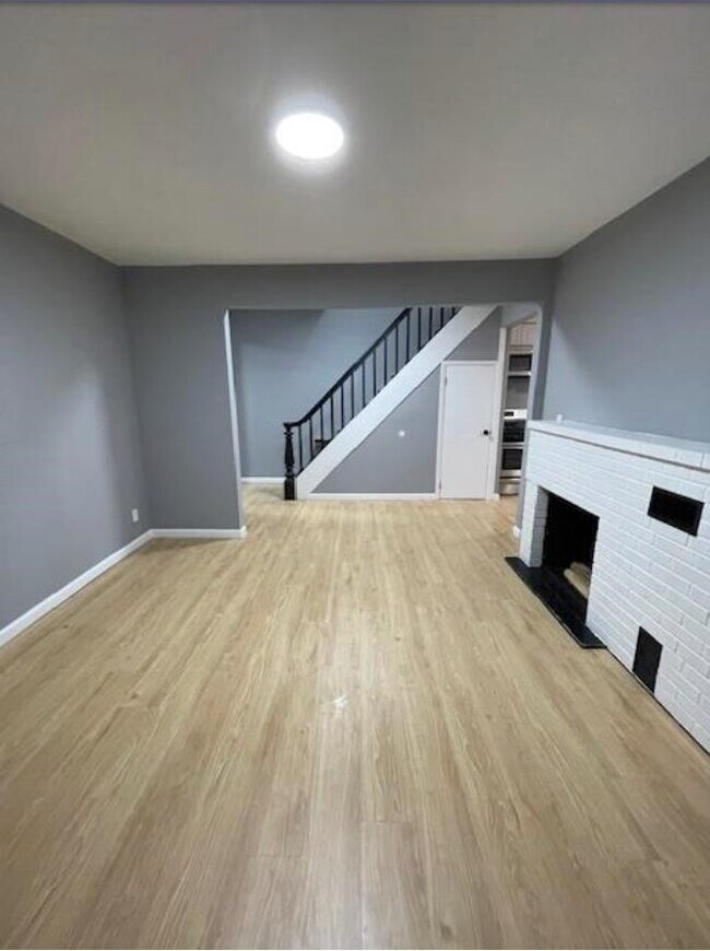 Foto del edificio - 106 Sherman Ave