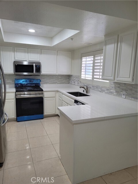 Foto del edificio - 1329 E Grand Ave