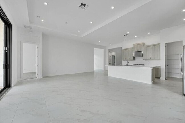 Foto del edificio - 13920 Vivant Dr