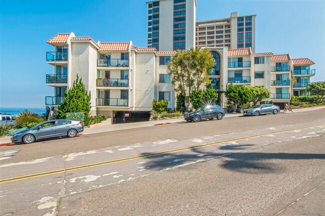 Building Photo - 909 Coast Blvd