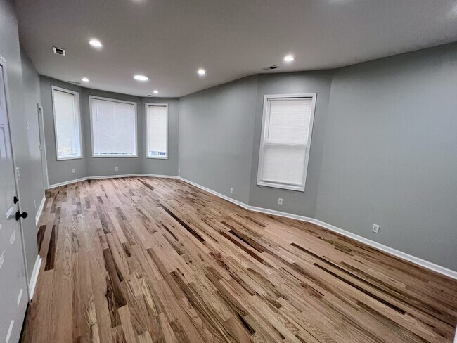 Foto del edificio - 1024 N Monticello Ave