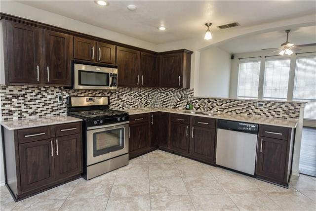 Foto del edificio - 4812 Holly Berry Dr