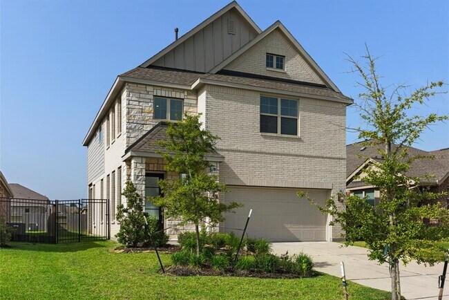 Building Photo - 4914 Chester Lk Ln