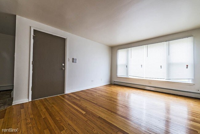 Foto del edificio - 1 br, 1 bath Apartment - 14133 S School St