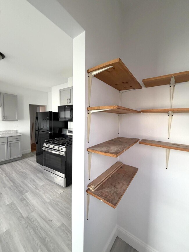 Foto del edificio - 61 Webster Ave