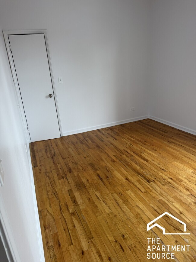 Foto del edificio - 4033 W Gladys Ave