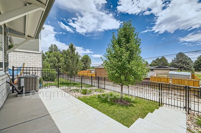 Foto del edificio - 609 Stonebridge Dr