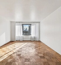 Building Photo - 382 Central Prk W