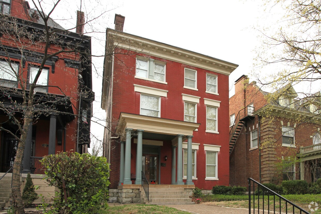 Foto principal - 430 W Ormsby Ave