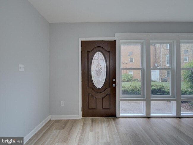 Building Photo - 1749 Addison Rd S