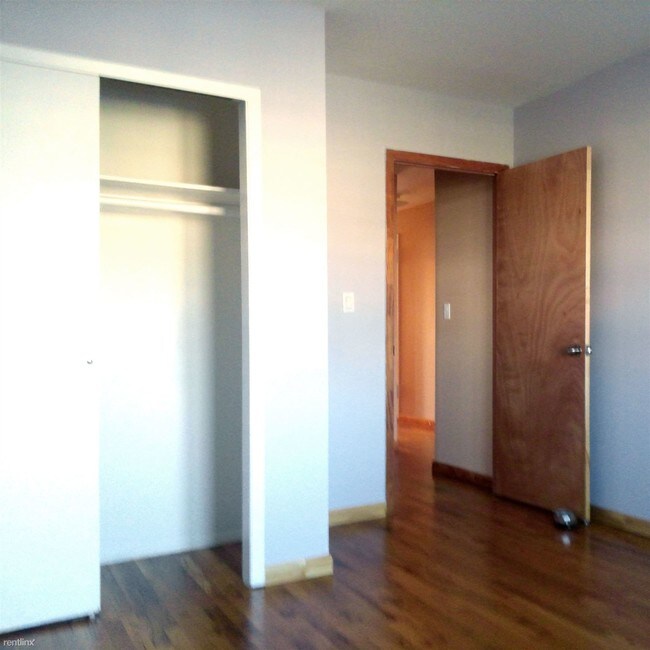 Foto del edificio - 2026 Menahan St