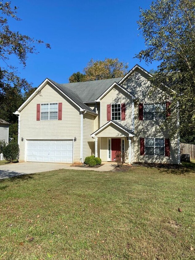 AVAILABLE NOW! House Rental in Hampton, GA