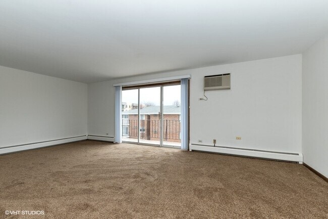 Foto del edificio - 5825 W 103rd St