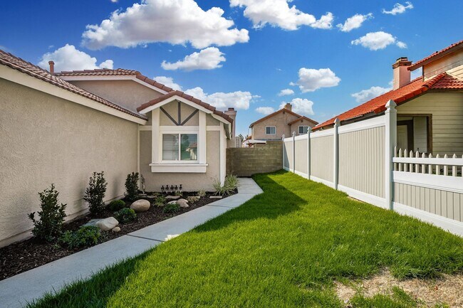 Foto del edificio - COMING SOON - Beautiful Highland Home