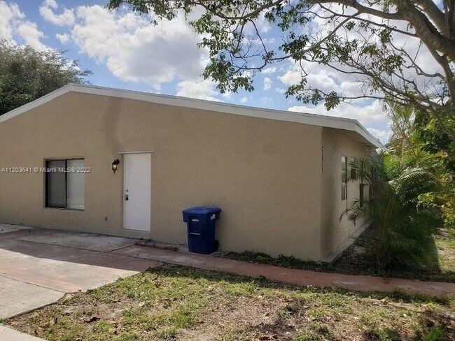 Building Photo - 21357 NW 39th Ave