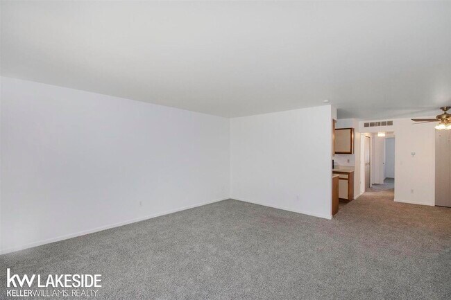 Building Photo - 38551 Wellington Dr